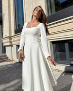 Rochie cununie civila cu mâneci lungi și decolteu elegant pentru cununie.