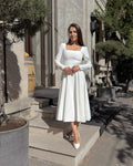 Vestido blanco midi con mangas largas de crepé para boda civil, religiosa