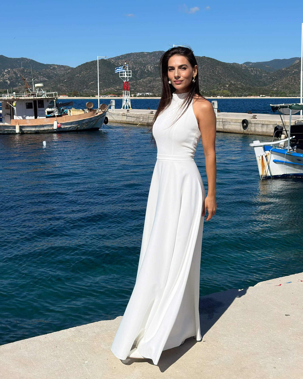 Rochie de mireasă simplă A-line cu spatele gol – ELARA