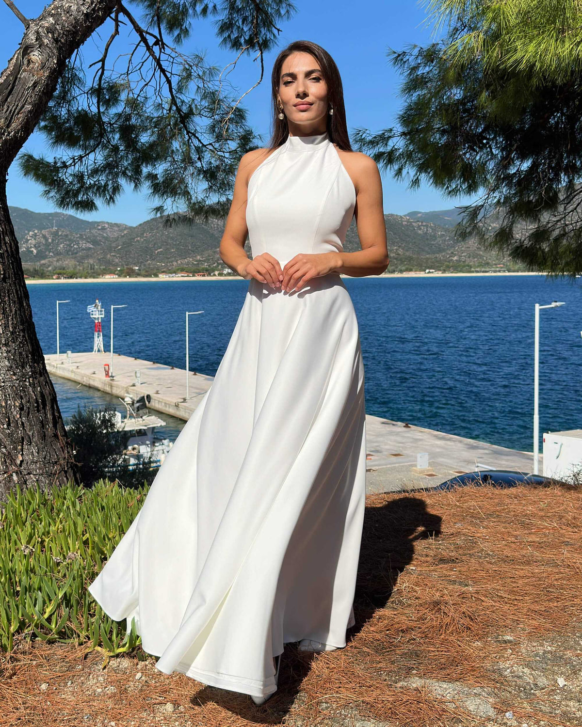 Rochie de mireasă simplă A-line cu spatele gol – ELARA